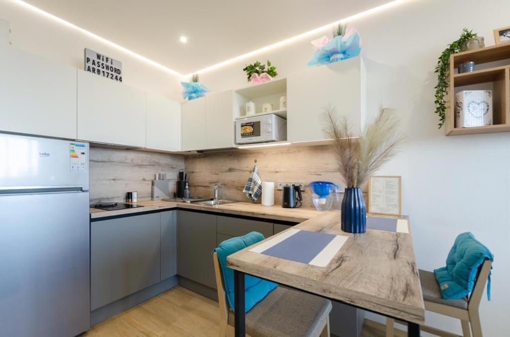 Mini-Smart 1 Apartamento Kiev Exterior foto