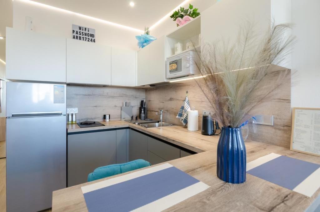 Mini-Smart 1 Apartamento Kiev Exterior foto